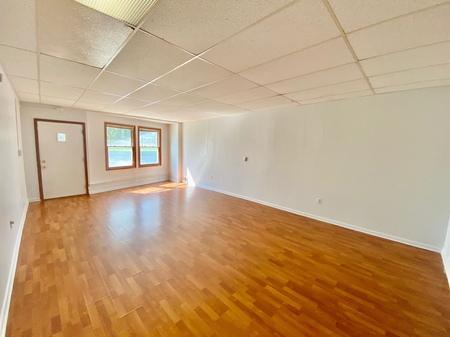 Ypsilanti Apartment: 400 Perrin