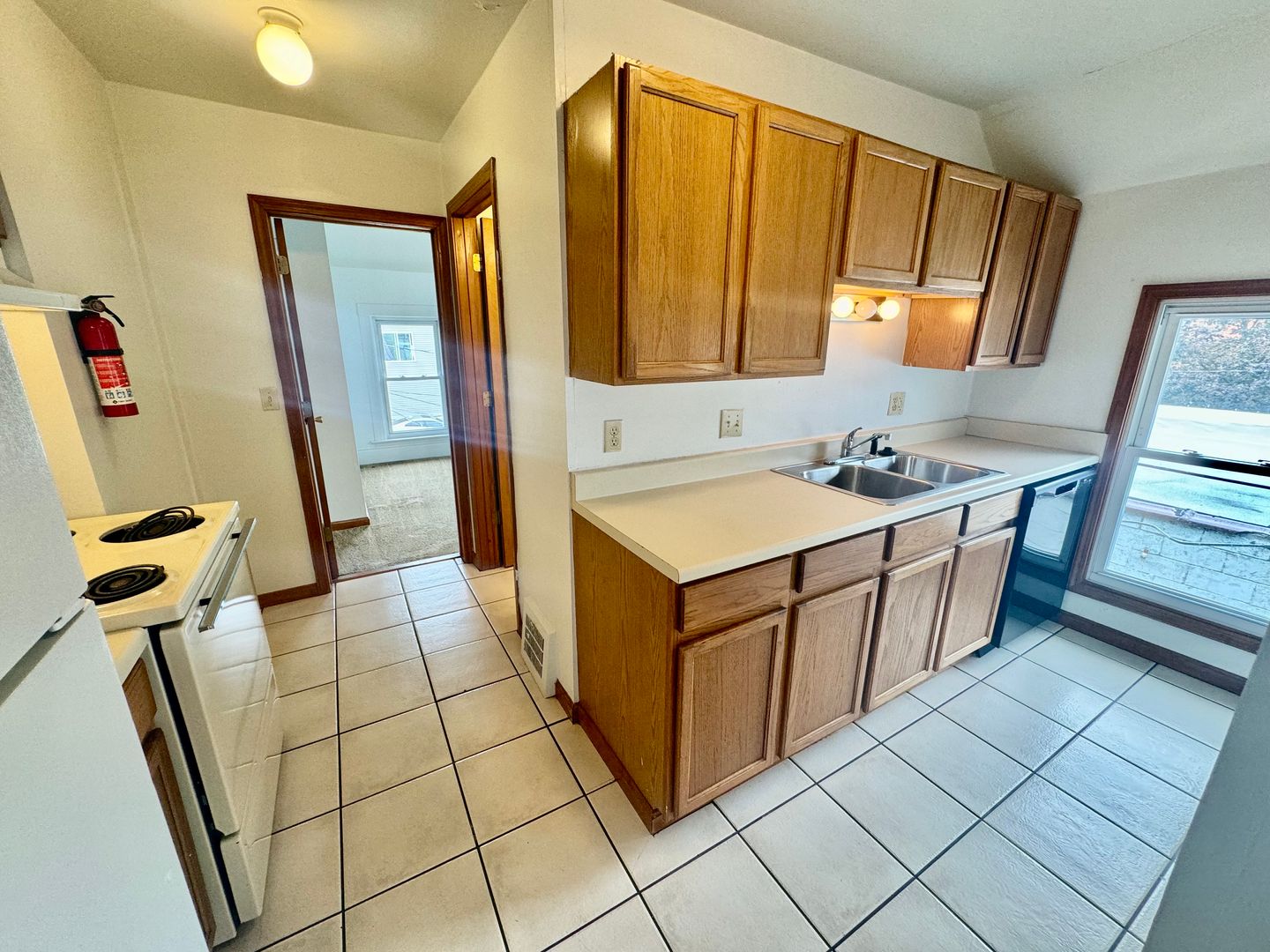 Ypsilanti Apartment: 506 W. Cross