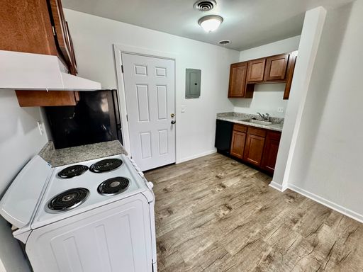 400 Perrin, # 6, Ypsilanti, MI 48197