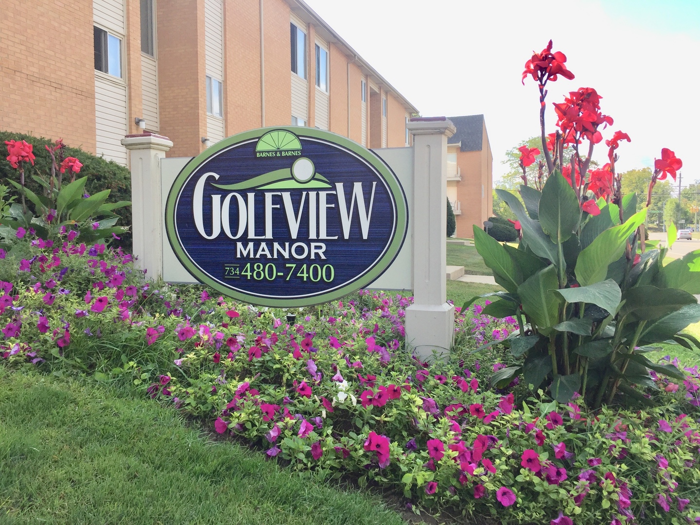 Ypsilanti Apartment: 2811 Golfside Dr