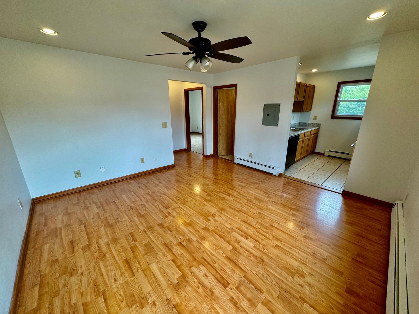 Ypsilanti Apartment: 605 W. Cross St