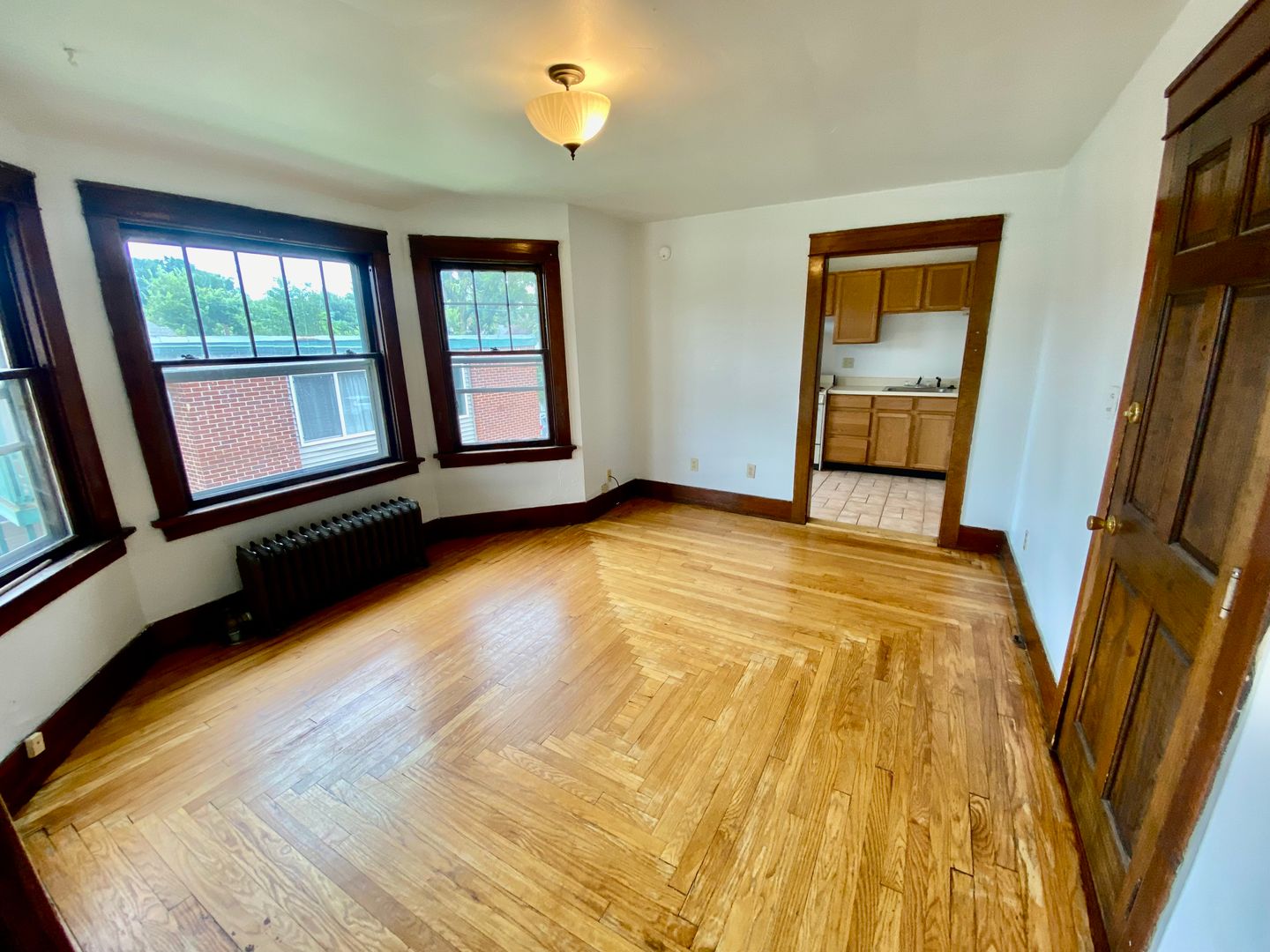 Ypsilanti Apartment: 921 W. Cross St