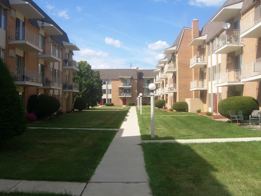 2861 Golfside Dr, # 52, Ypsilanti, MI 48197