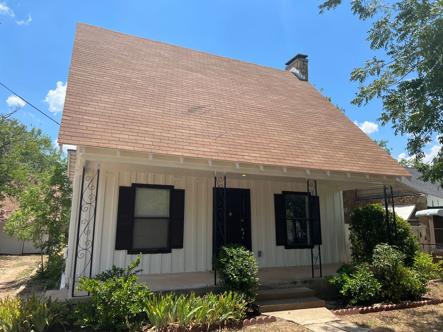 Abilene House: 361 College Drive
