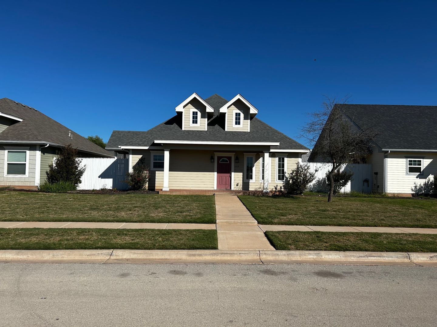 Abilene House: 1209 Pinot