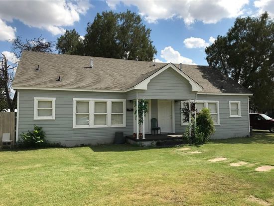 Abilene House: 1541 S 6th St