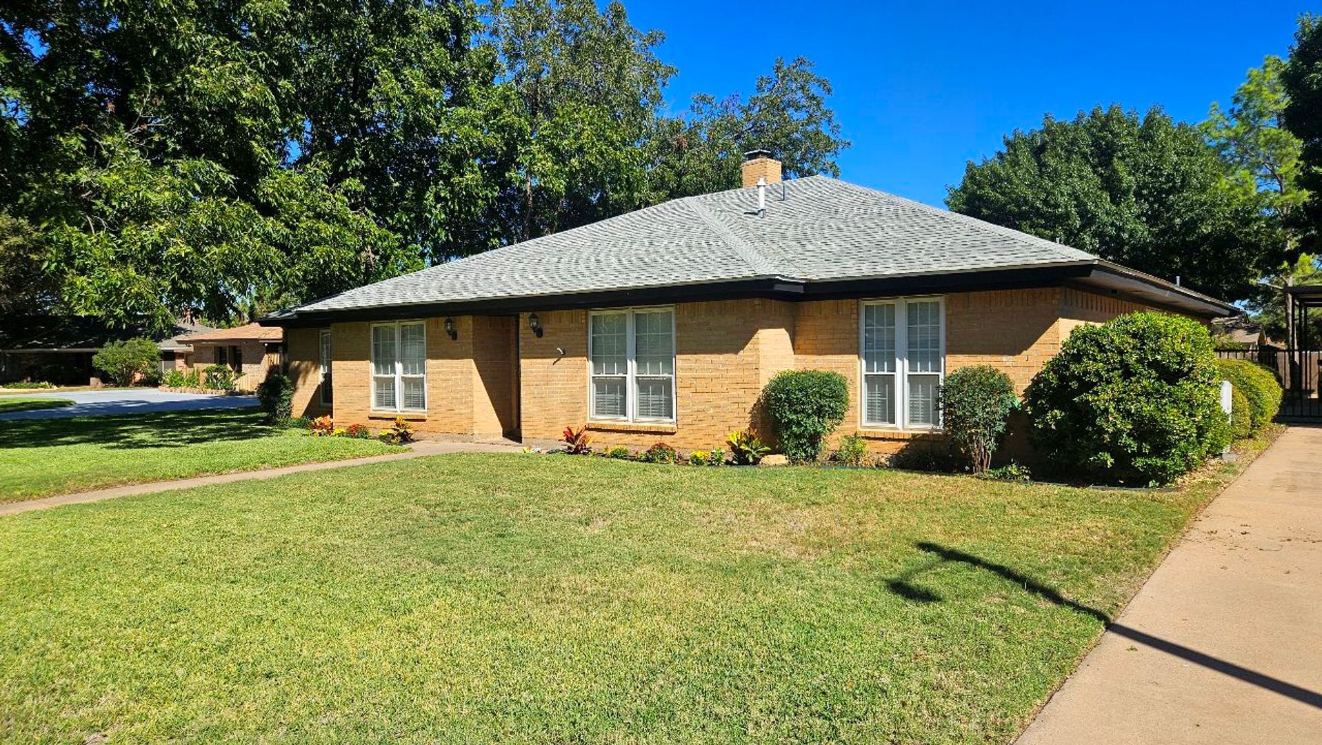 Abilene House: 2418 Helena Cr.