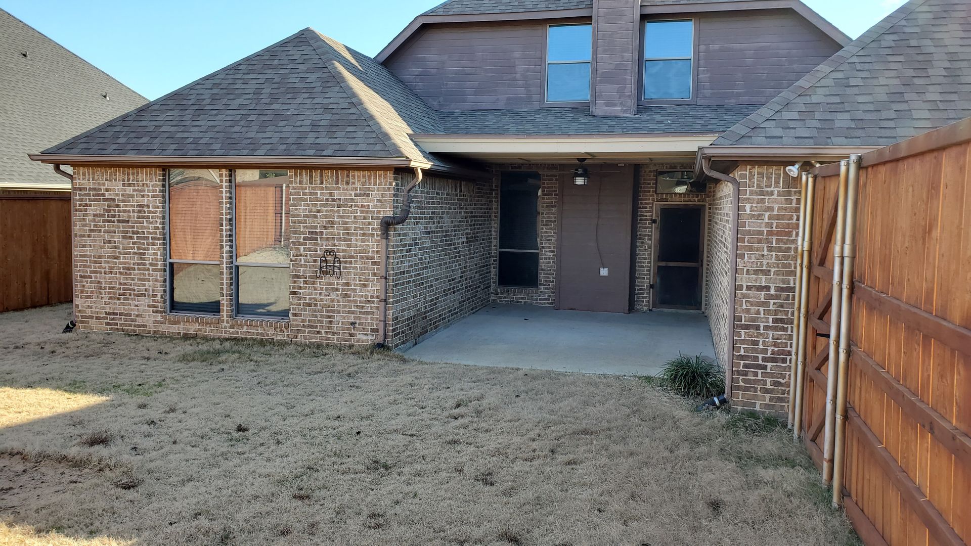 Royse City House: 1621 Colonial Dr.