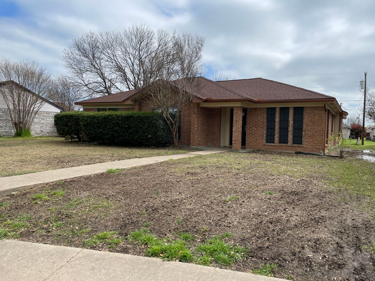 Wylie House: 1402 Sheppard Ln.