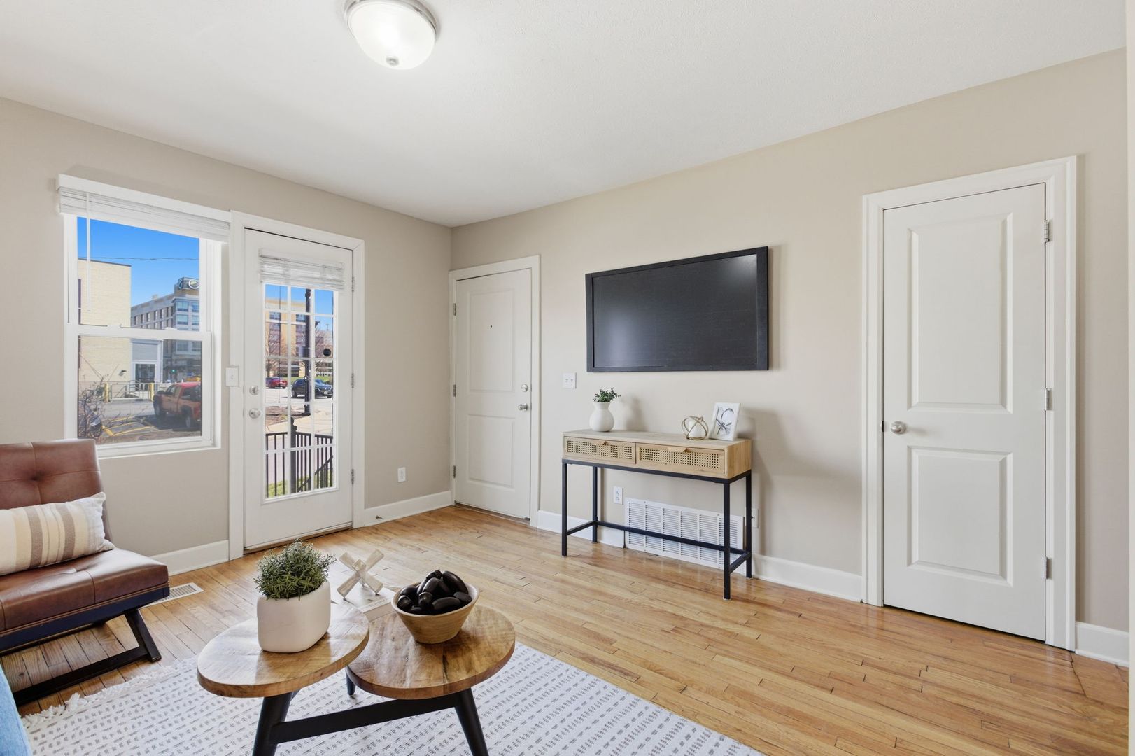 Omaha Apartment: 102-108 N. 34th Street