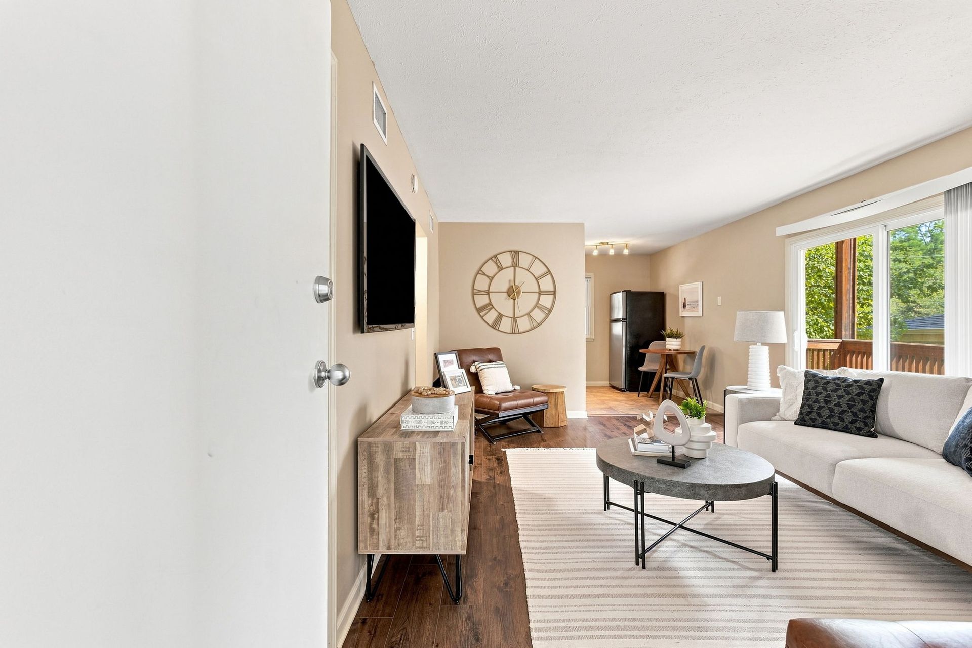 Omaha Apartment: 3325 California Street
