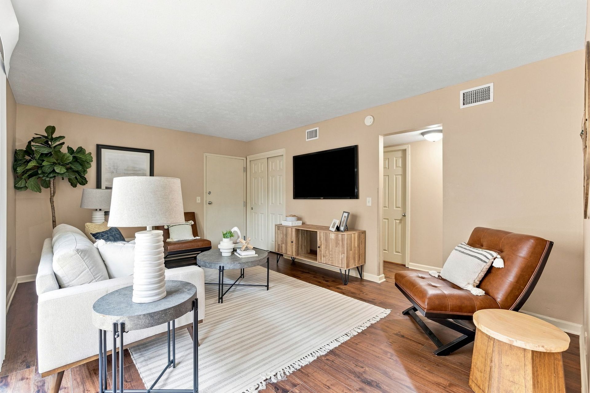 Omaha Apartment: 3325 California Street