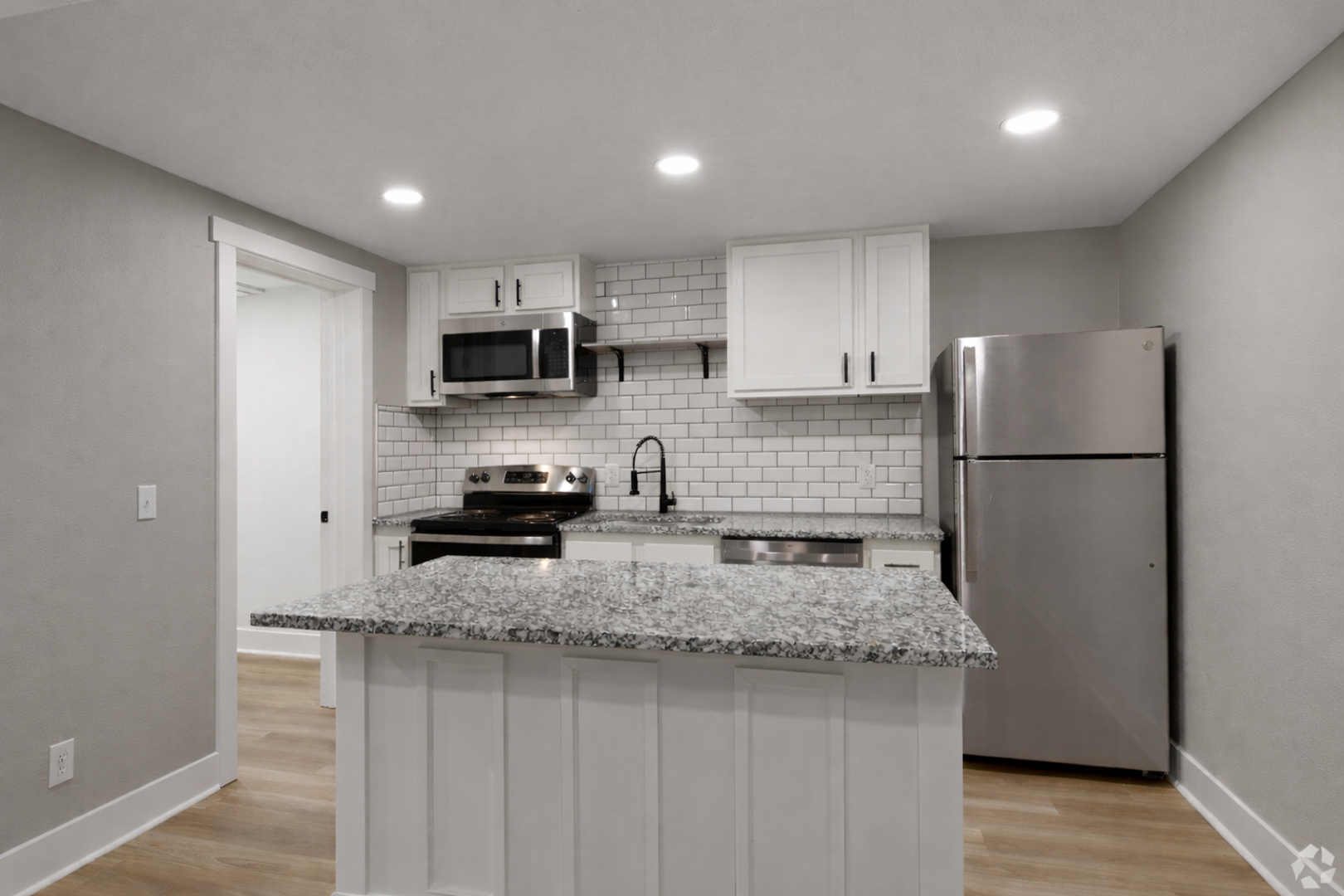 Nicholasville Apartment: 201 Orchard Dr