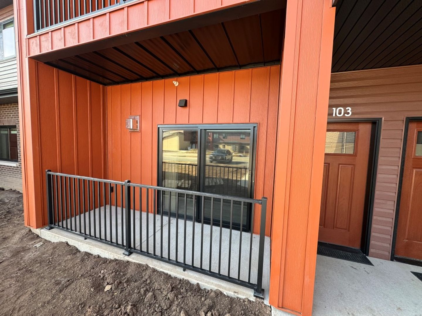 Oshkosh Apartment: 2609 Witzel Ave