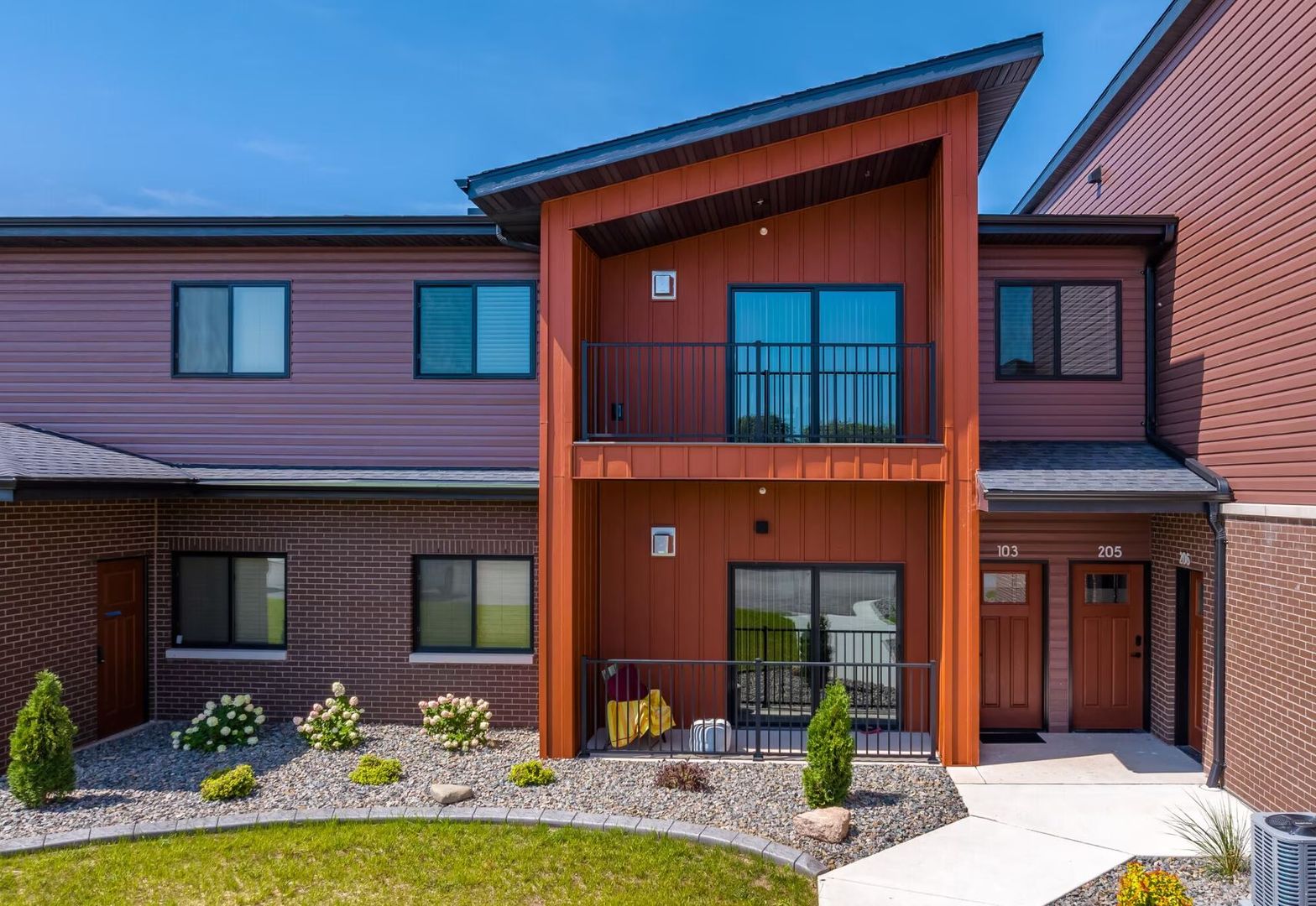 Oshkosh Apartment: 2609 Witzel Ave