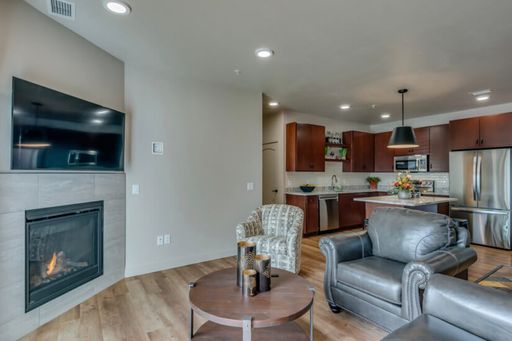 2665 Witzel Ave, 102 – photo 1
