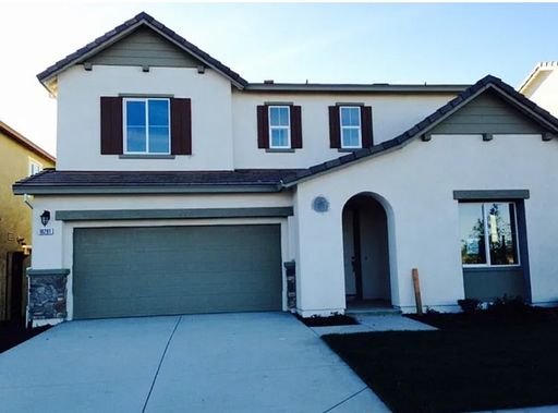 $500.00 off first full months rent - Beautiful home in River Island – photo 1