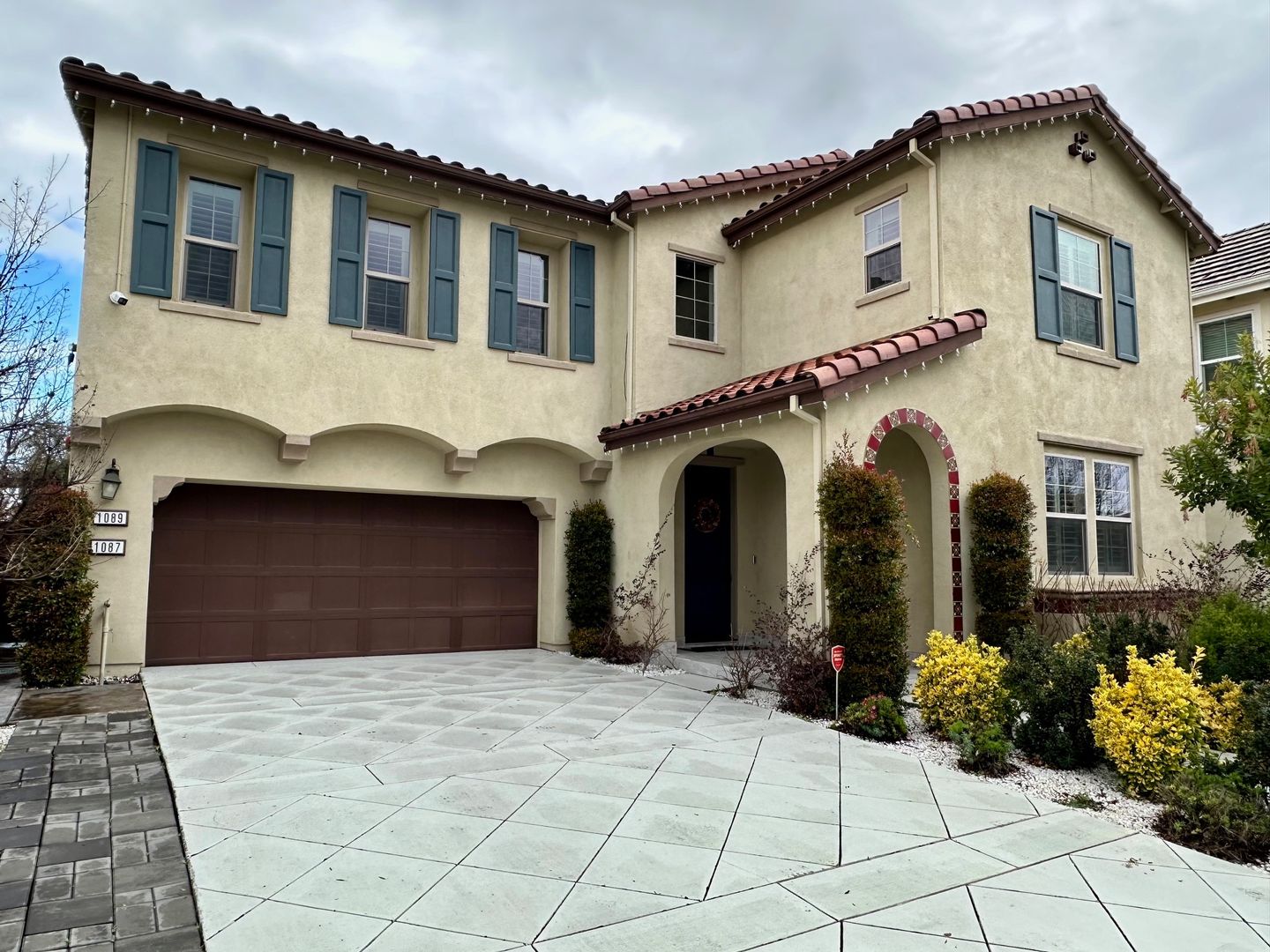 Mountain House House: 1089 S Dana Ct