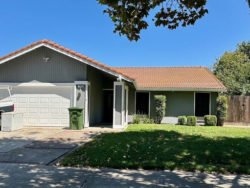 single story 3 bedroom 2 bathroom – photo 1