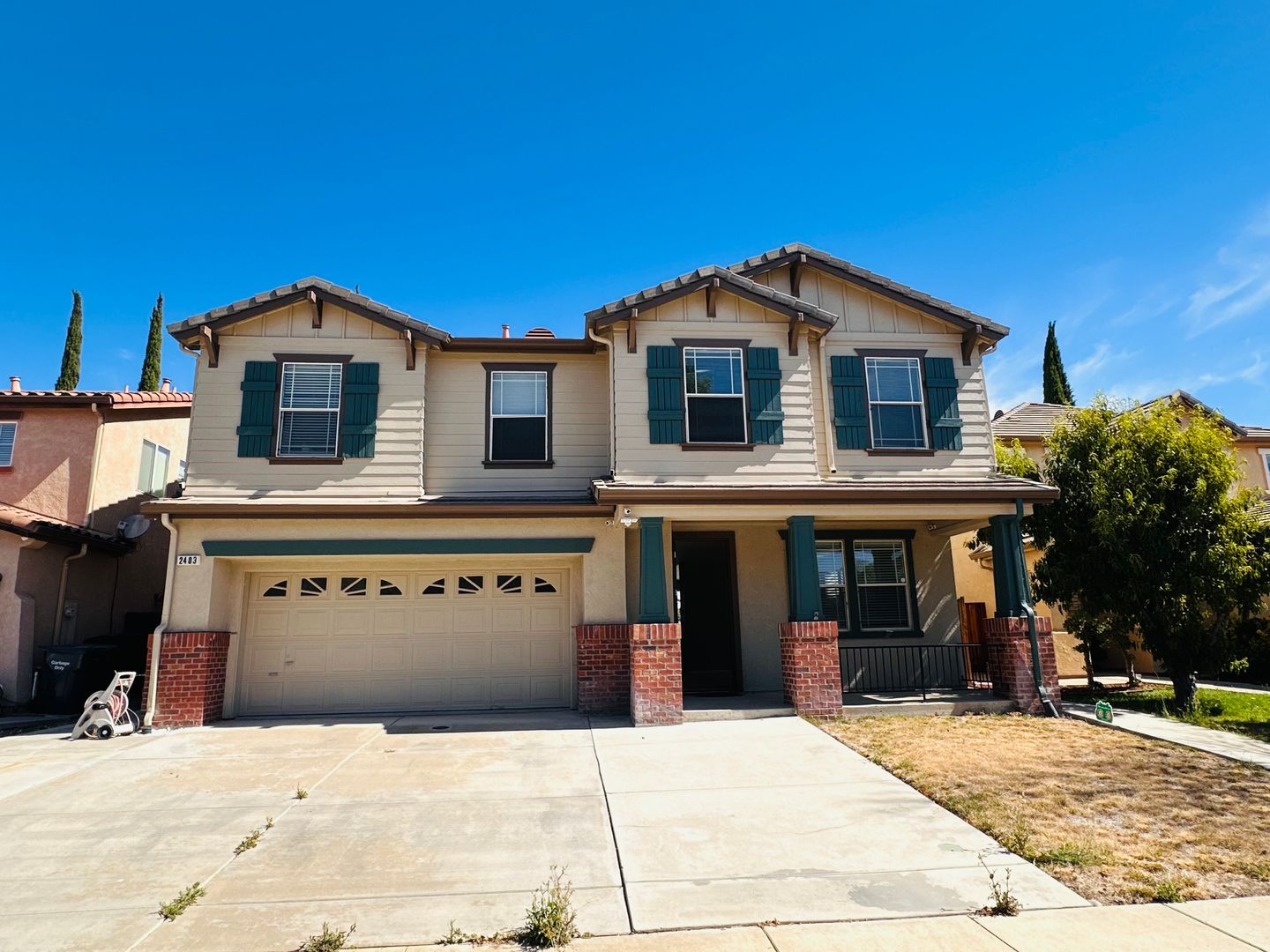 Tracy House: 2403 Clemente Lane