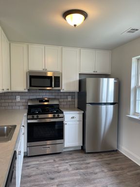 REMODELED - NEW LARGE 2BR/2BA LOWER APT - $2750/mth – photo 1