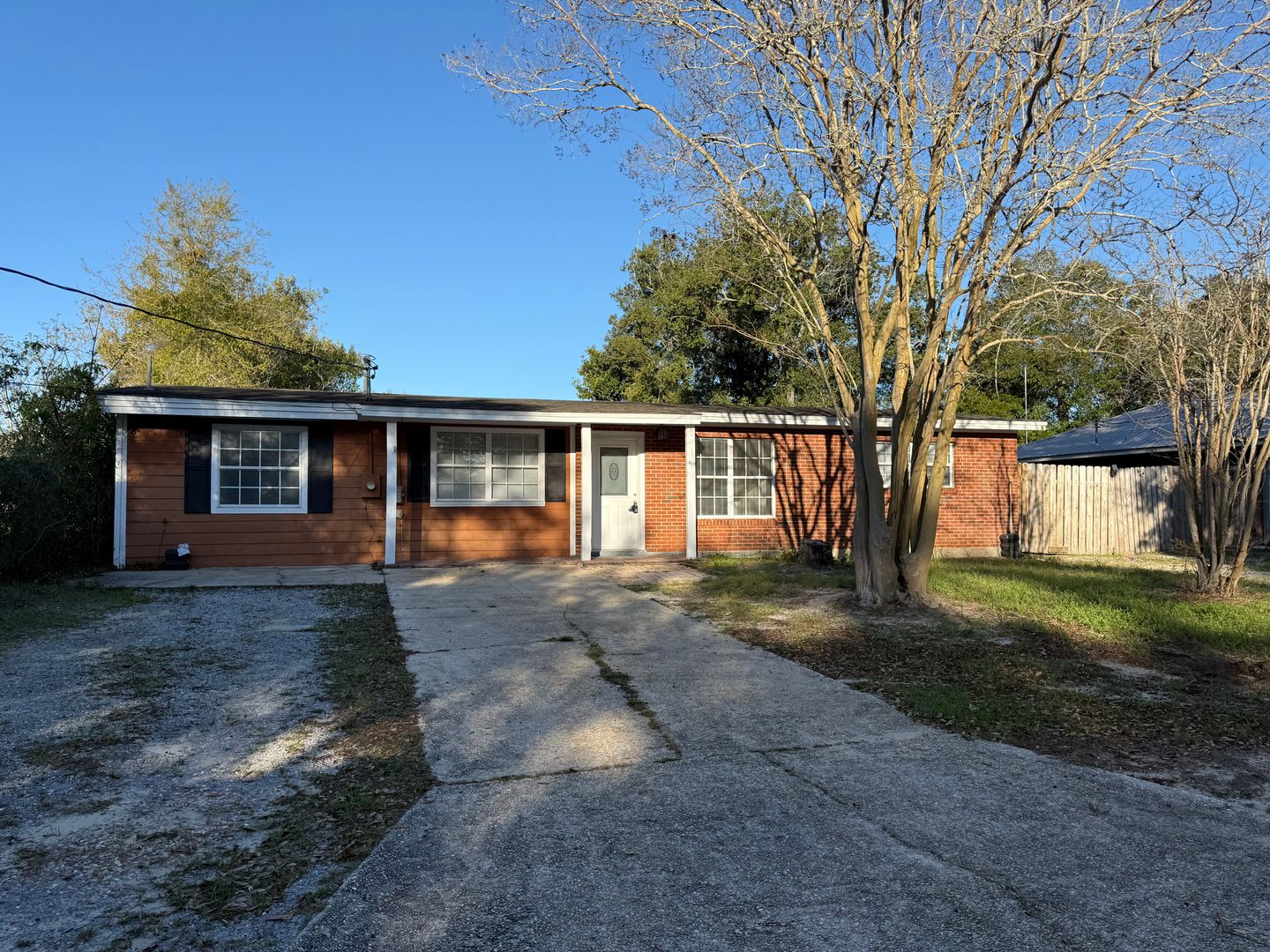 Gulf Breeze House: 1405 Stanford Road
