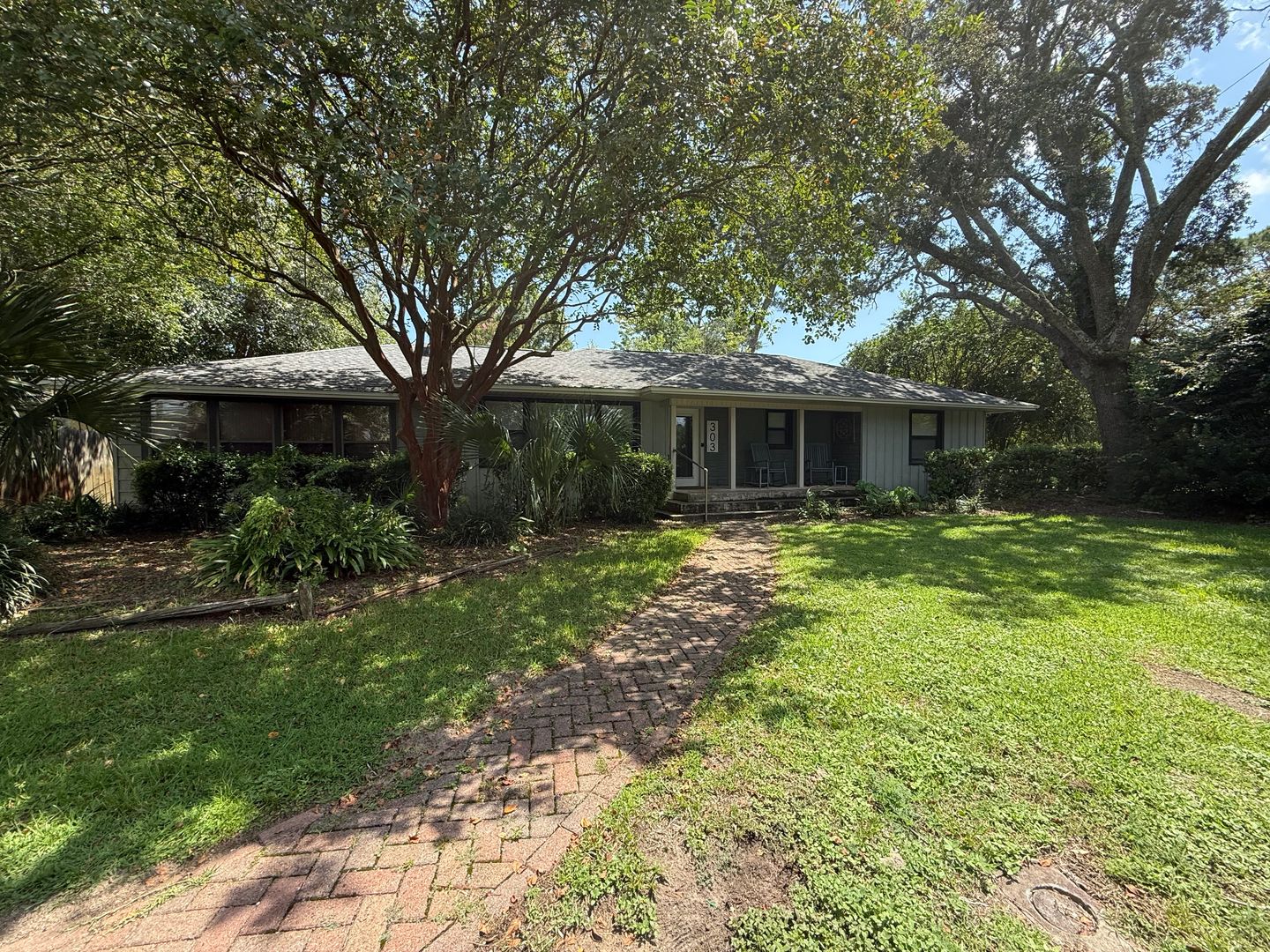 Pensacola House: 303 Interbay Ave