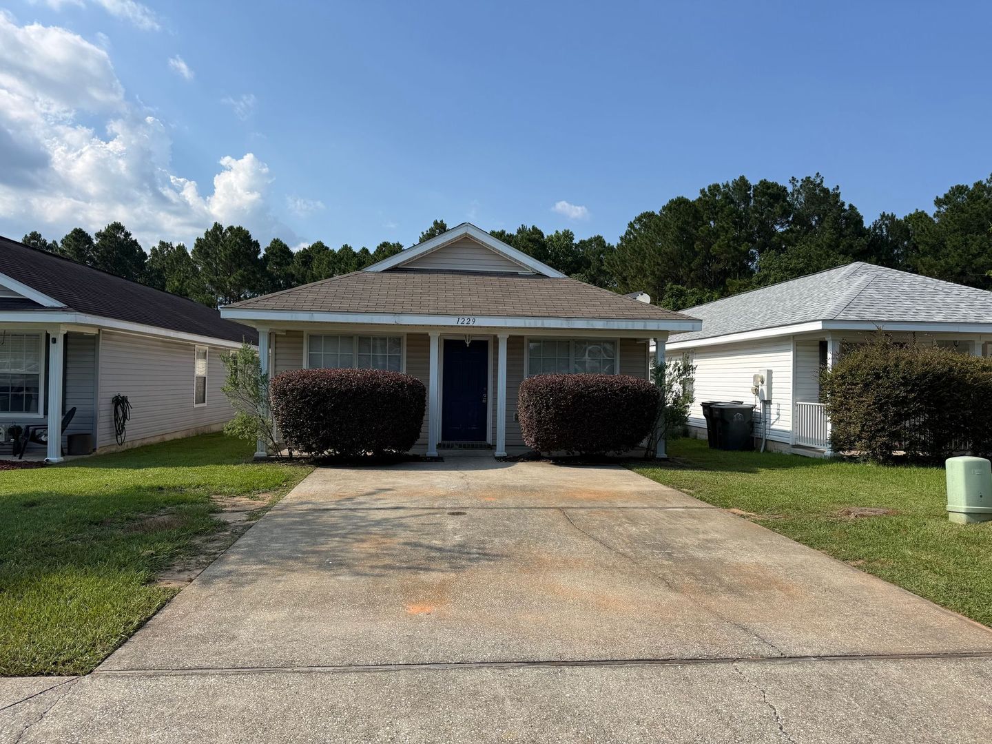 Pensacola House: 1229 Brownfield Road