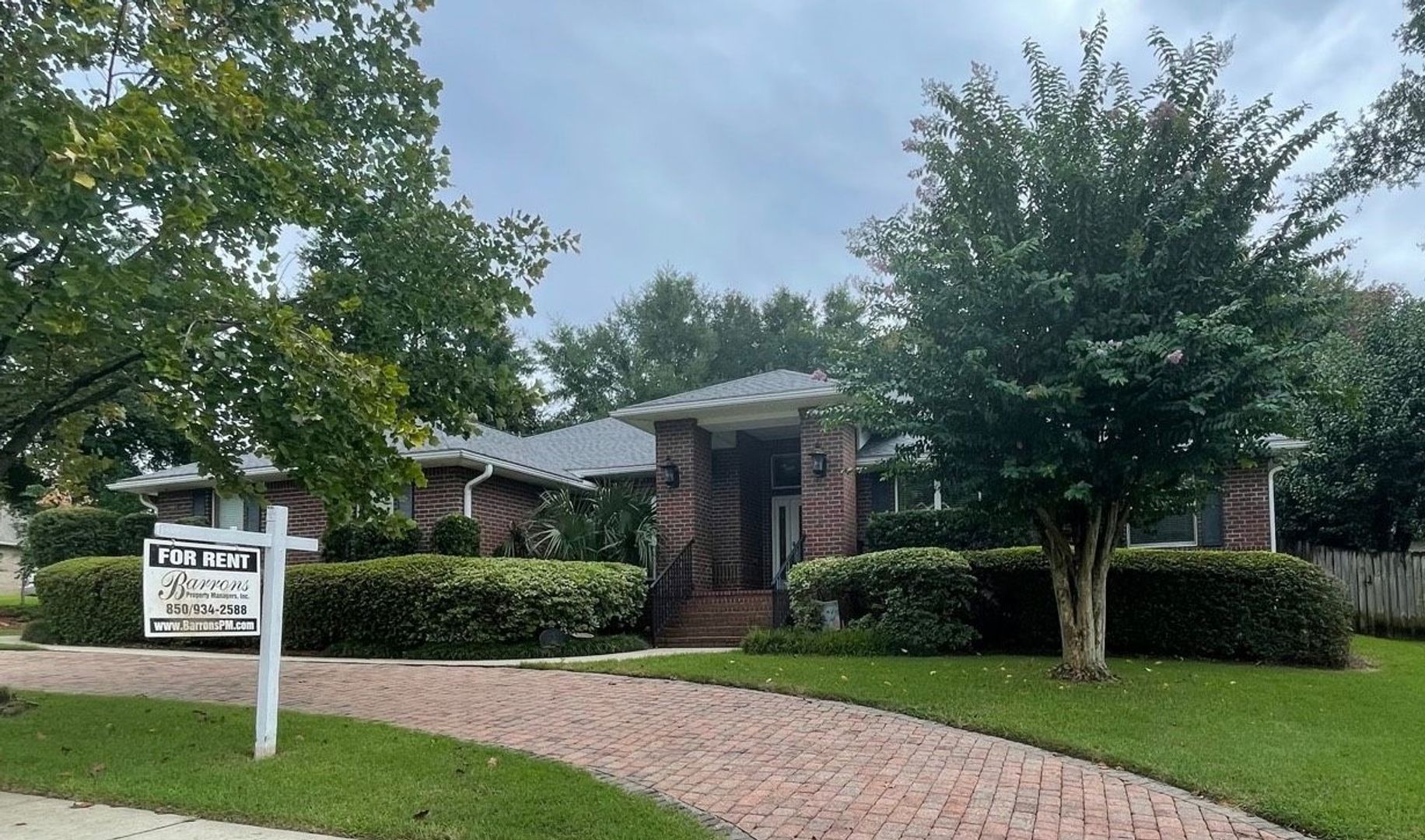 Pensacola House: 5955 Hermitage Drive