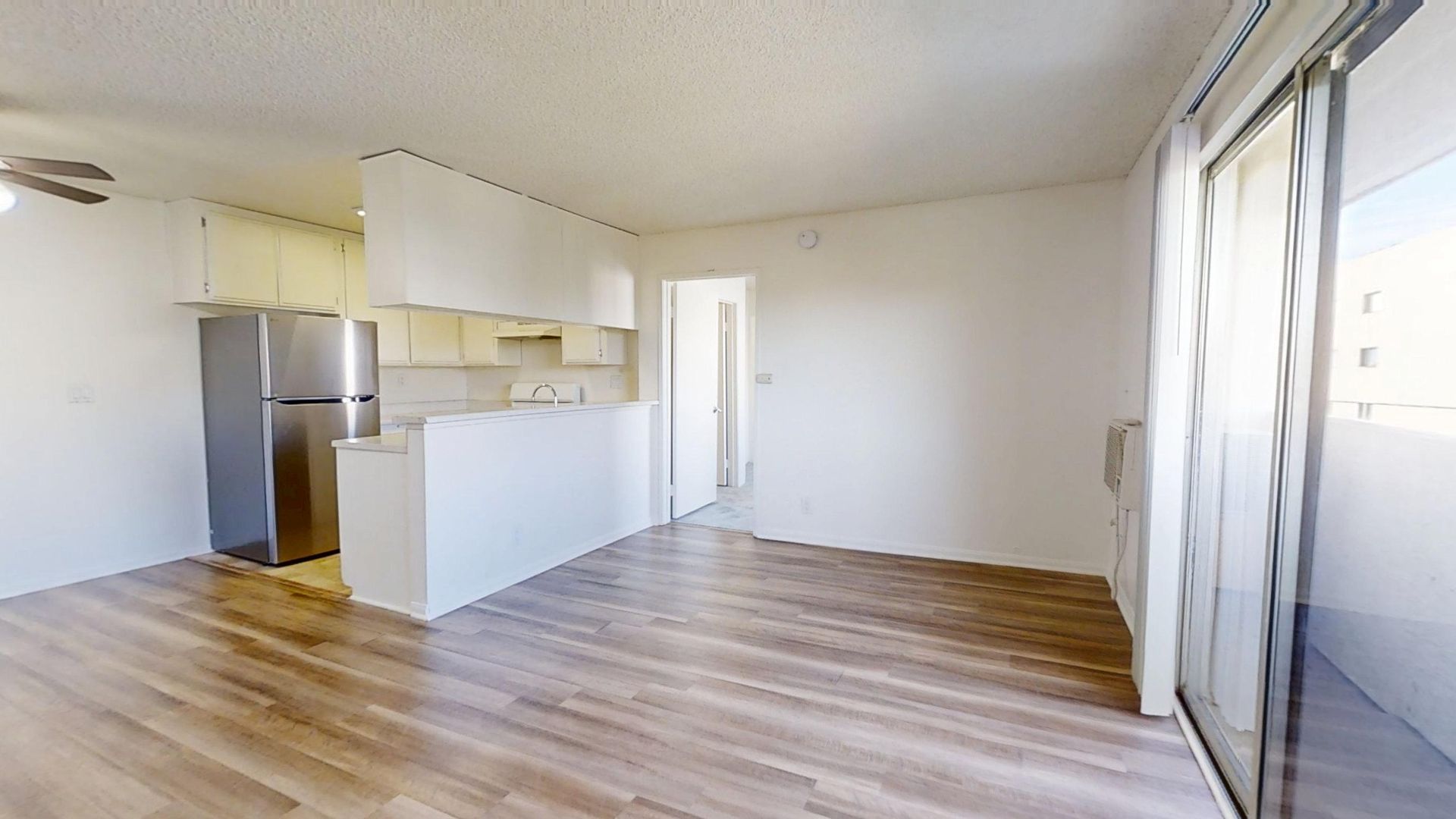 Torrance Apartment: 1615 W 218th St
