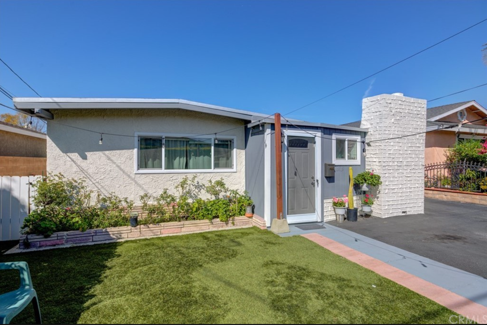 Lawndale Apartment: 15627-15629 Freeman Avenue