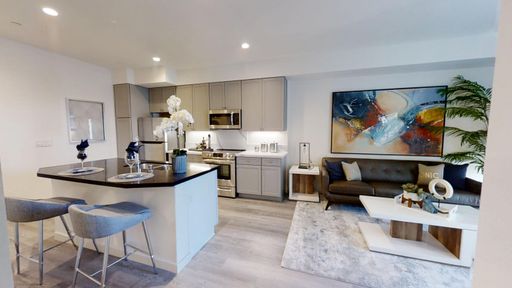 Modern 1BR/1BA in the Heart of Old Town Torrance! – photo 1