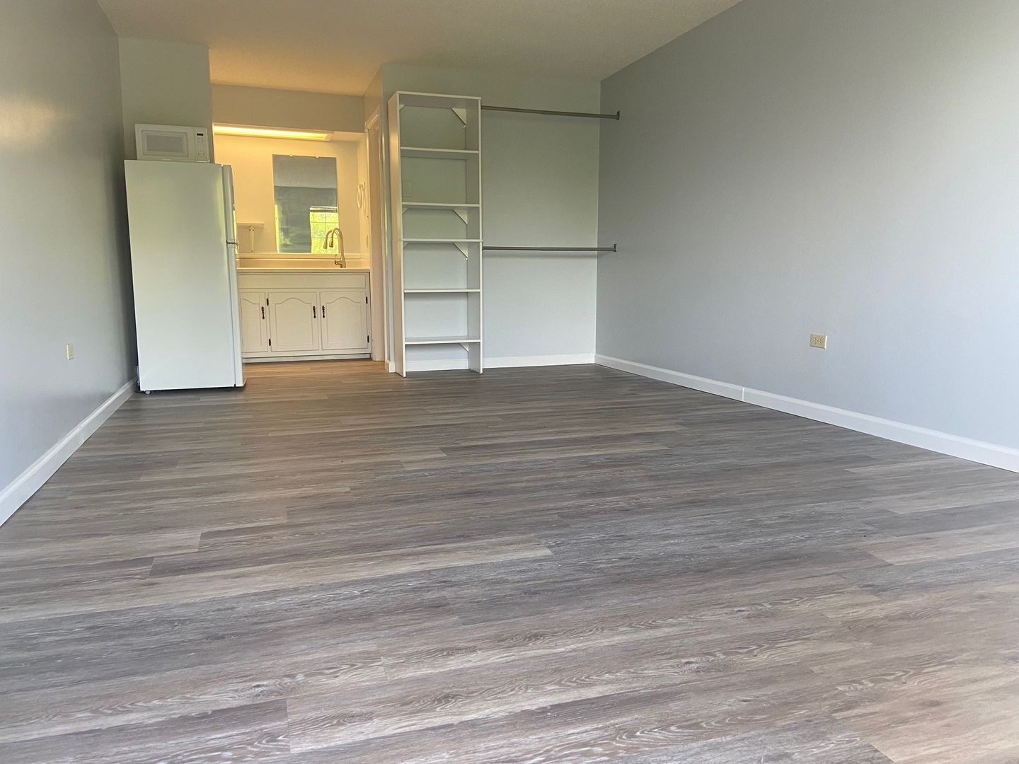 Hollister House: 10000 Historic Hwy 165 Unit 4