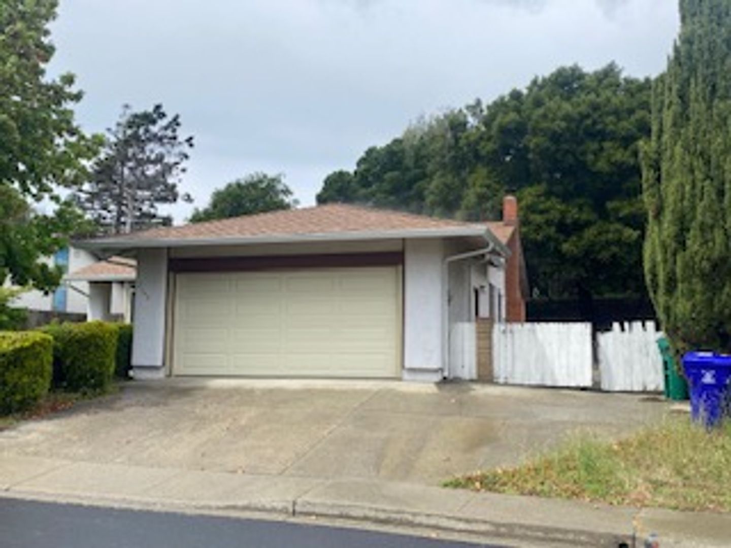 PINOLE House: 2152 BLUEJAY CIR