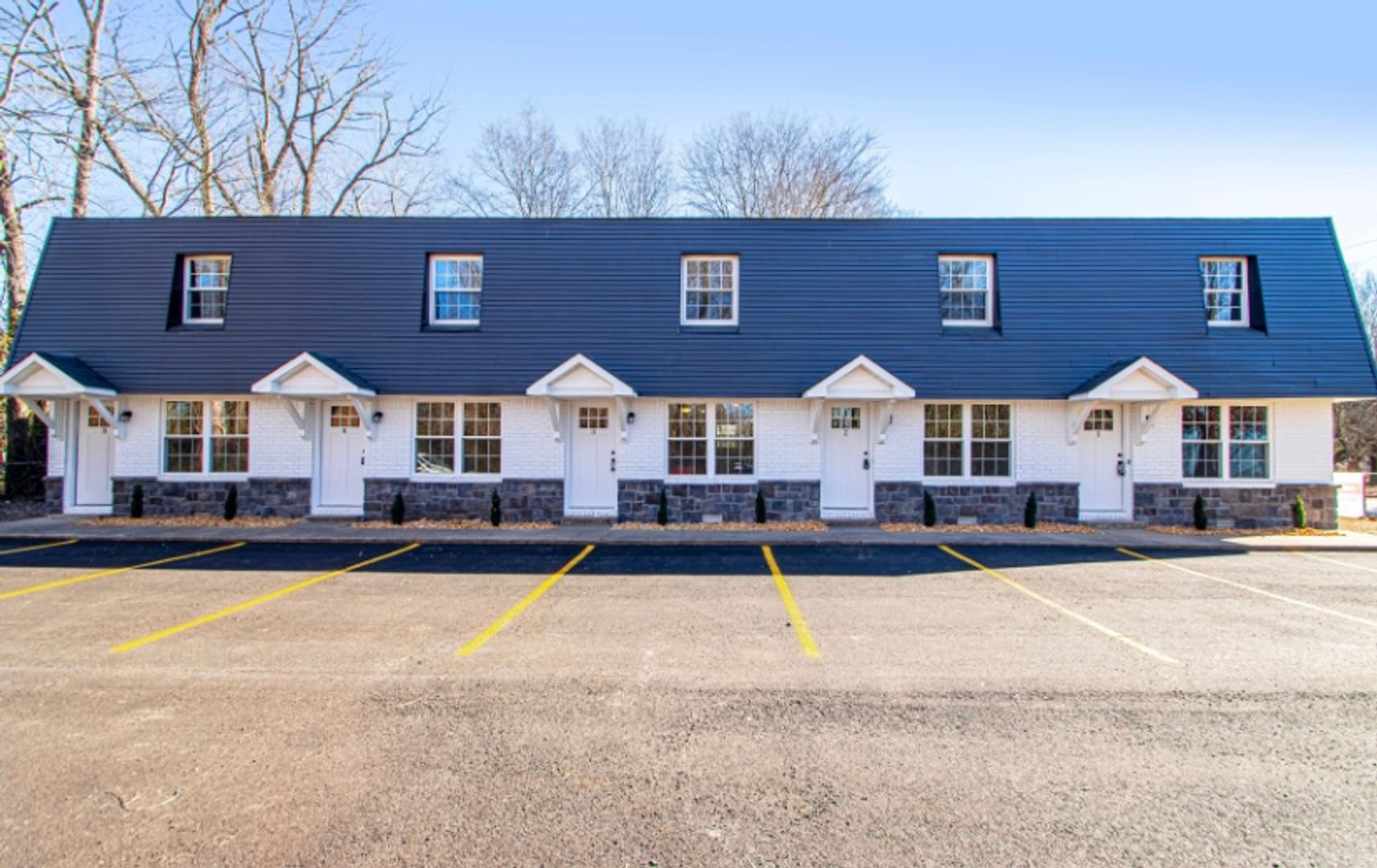 Bryant Apartment: 300 SW 4th St.