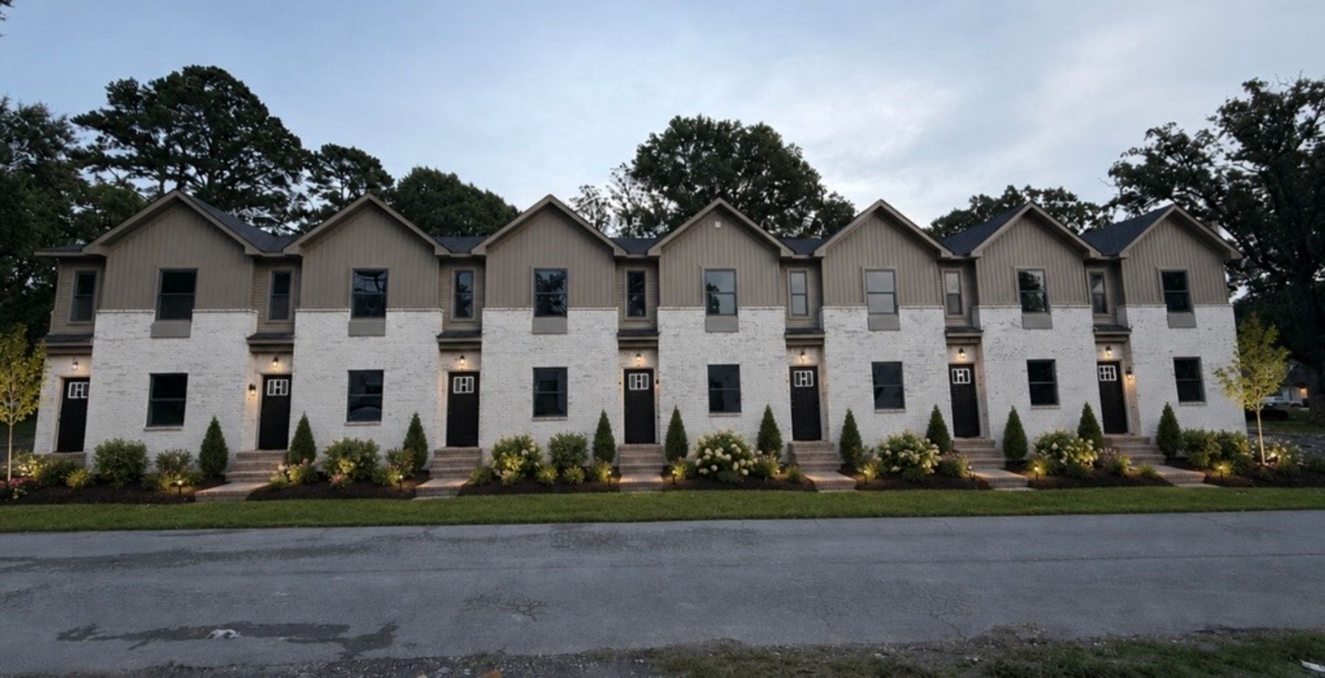 Bryant Apartment: 201 NE 2nd St