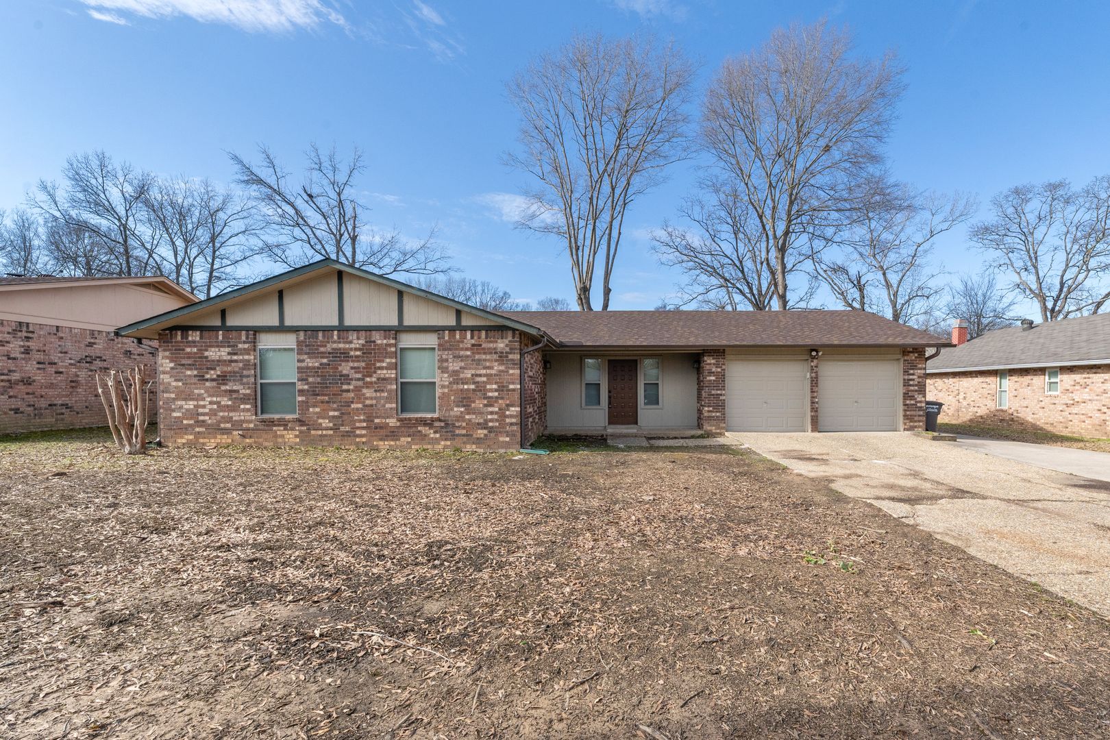 Jacksonville House: 117 Kodiak Lane