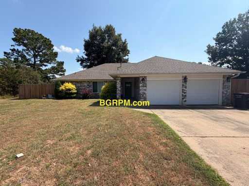 3 Bed 2 Bath in Jacksonville – photo 1
