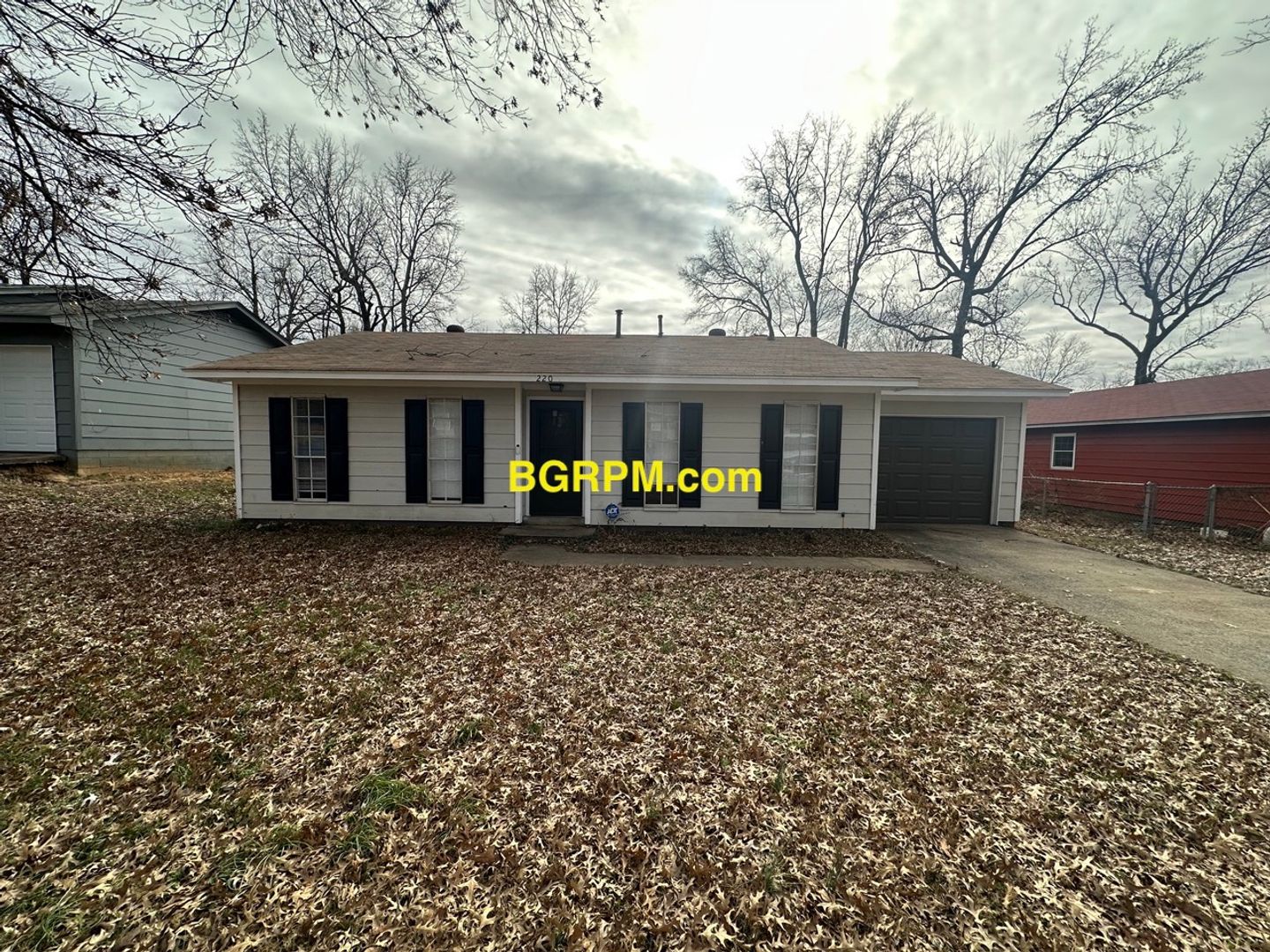 Jacksonville House: 220 Lonsdale