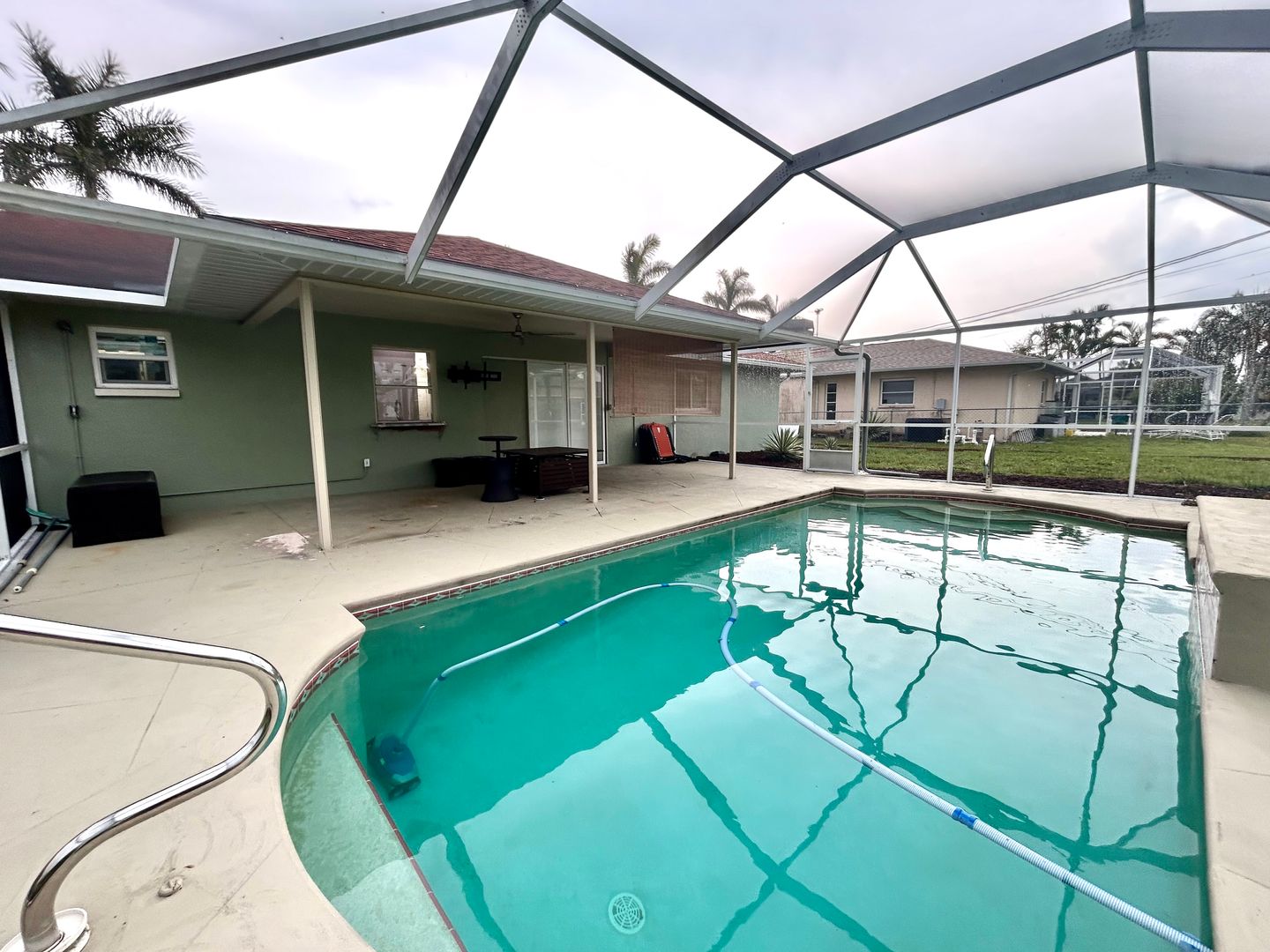Cape Coral House: 210 SE 1st Pl