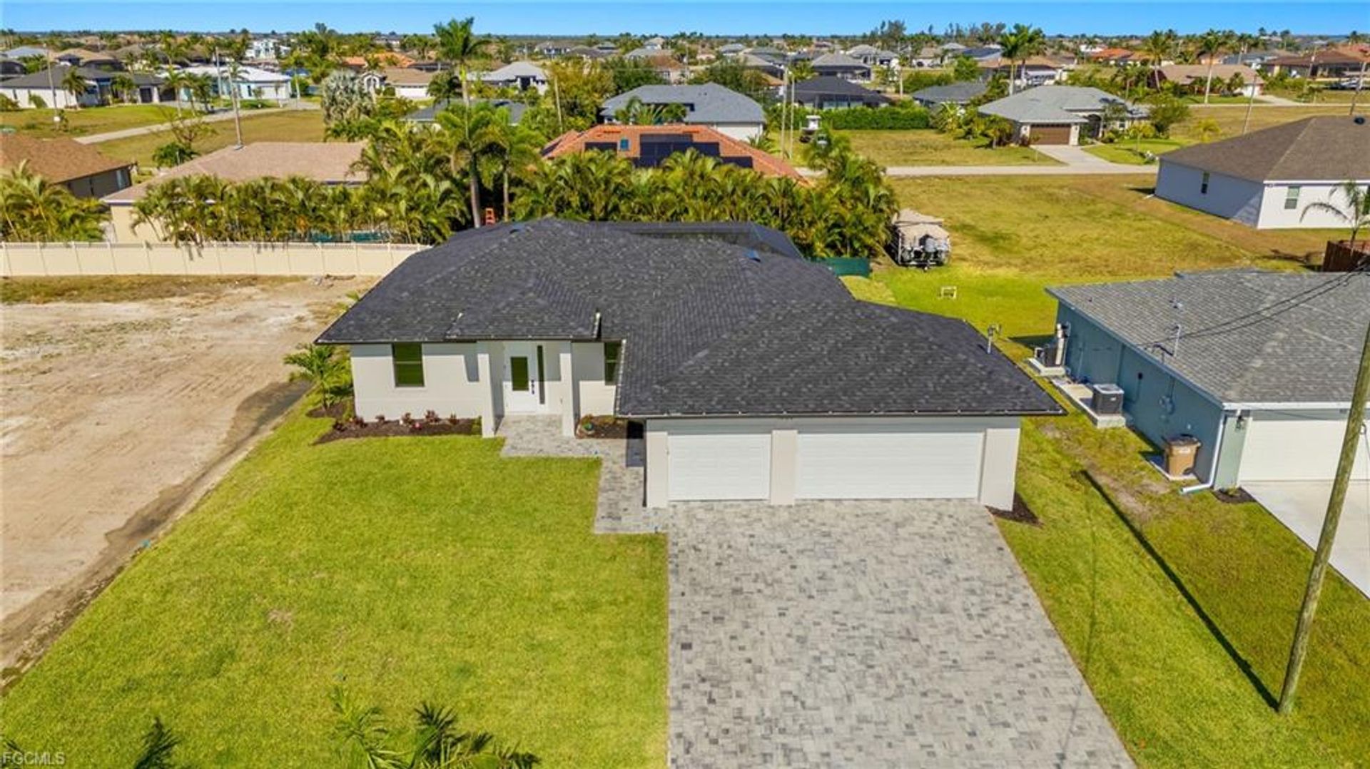 Cape Coral House: 1008 NW 36th Pl