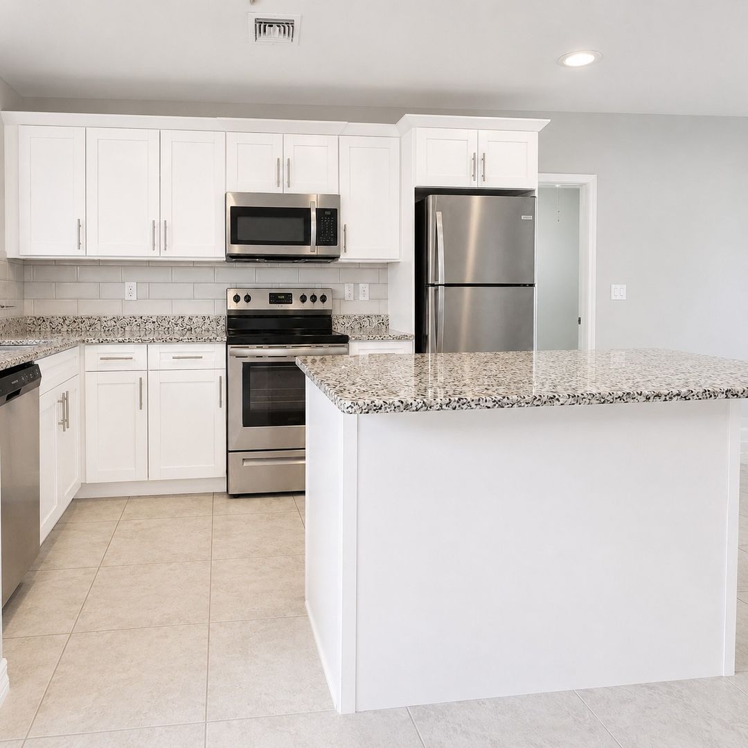 Cape Coral Apartment: 1625 SW 1st Ave
