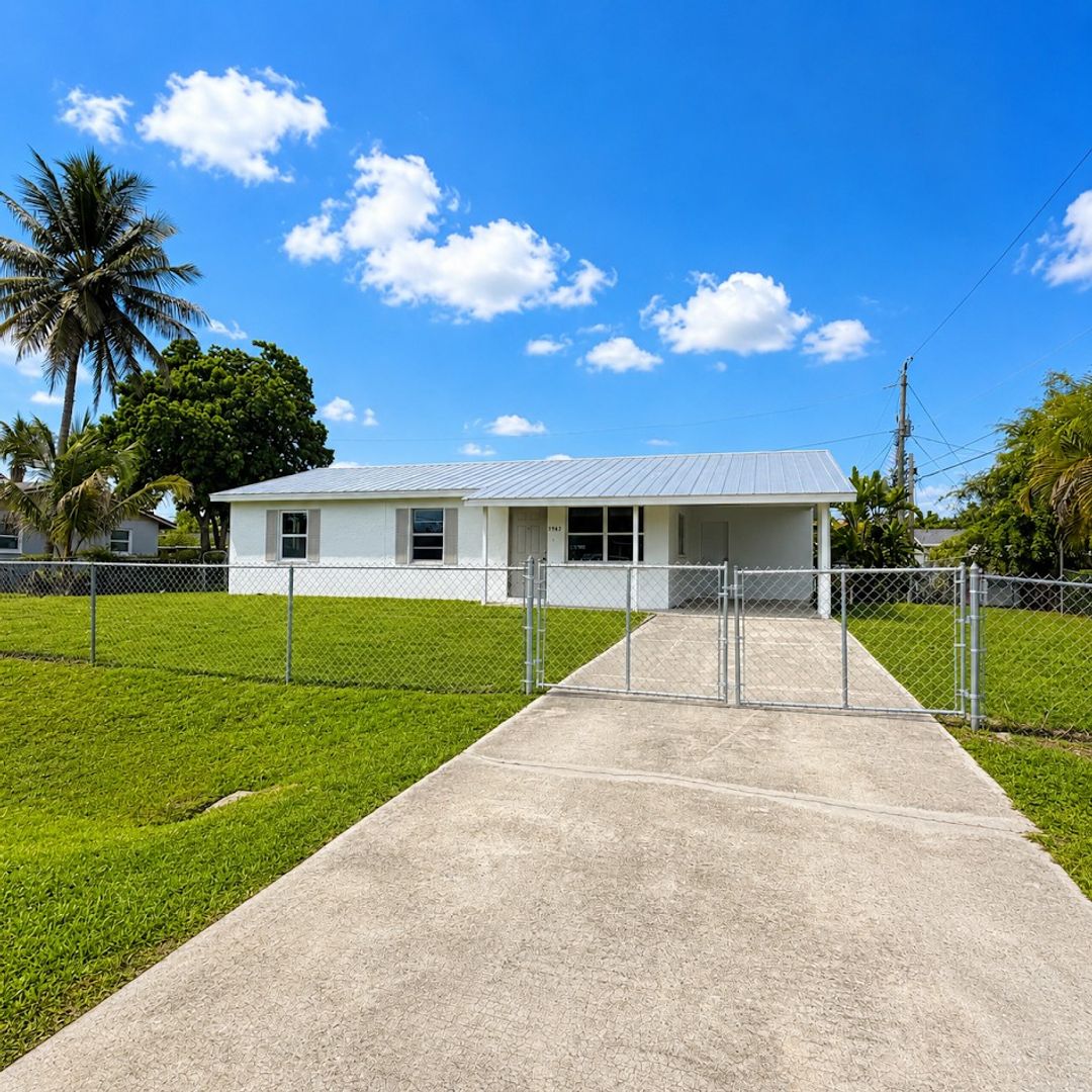Fort Myers House: 3982 Wheaton Ct