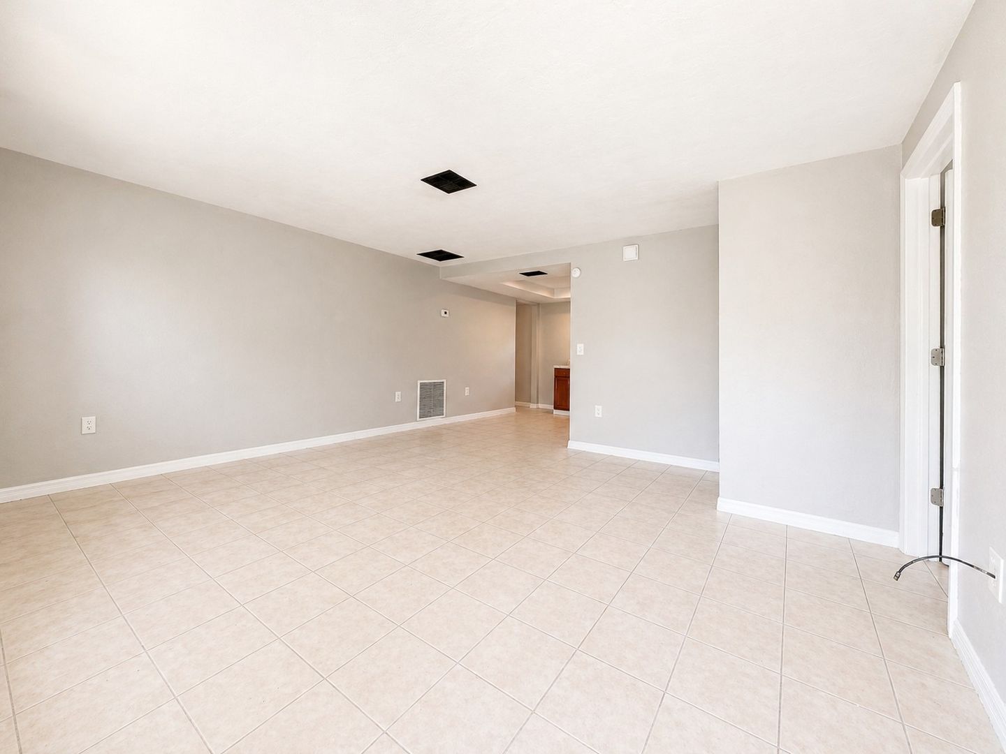 Fort Myers Apartment: 5459/5461 Eleventh Ave