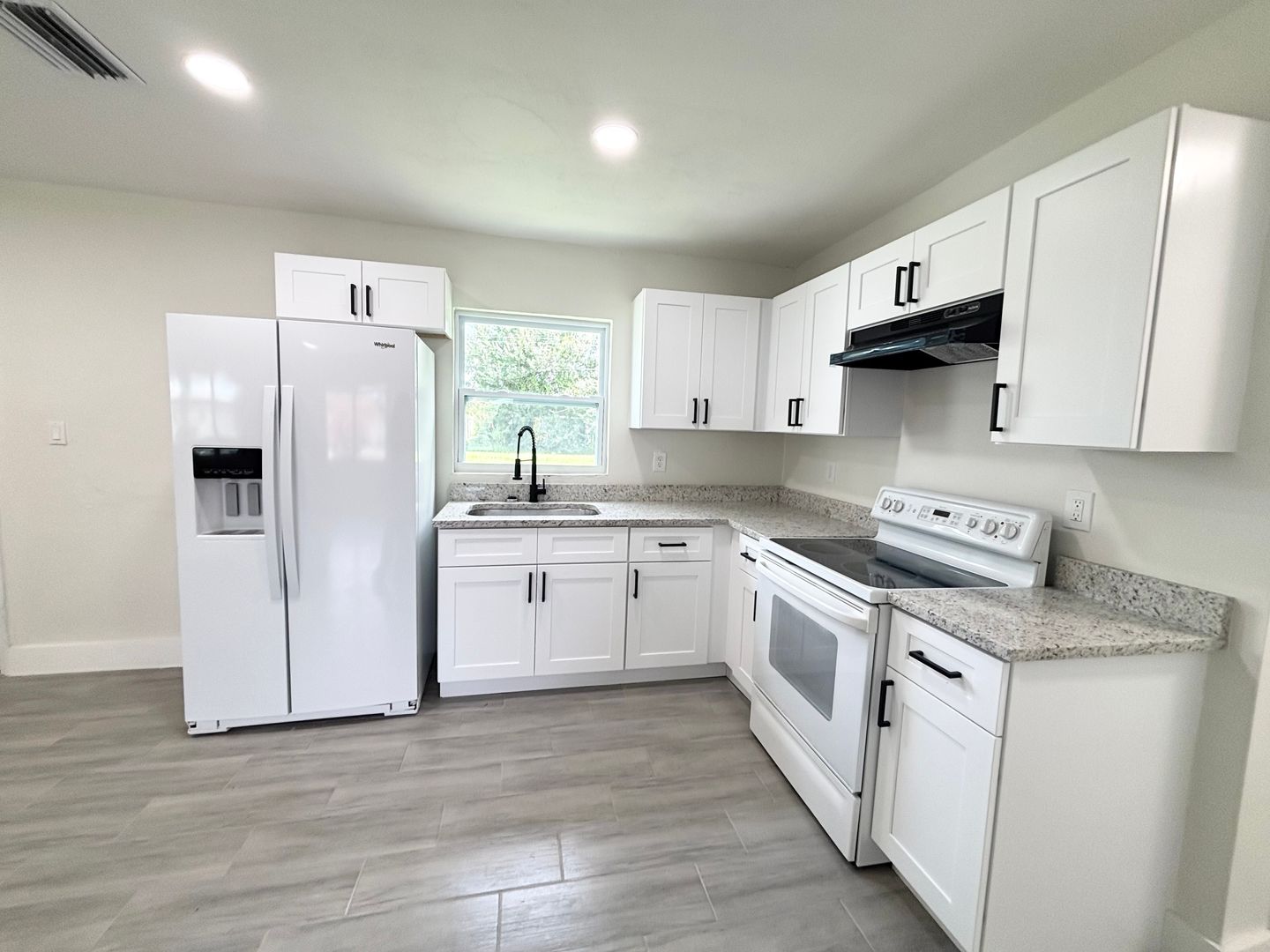 FORT MYERS Apartment: 579/581 WOOD AVE