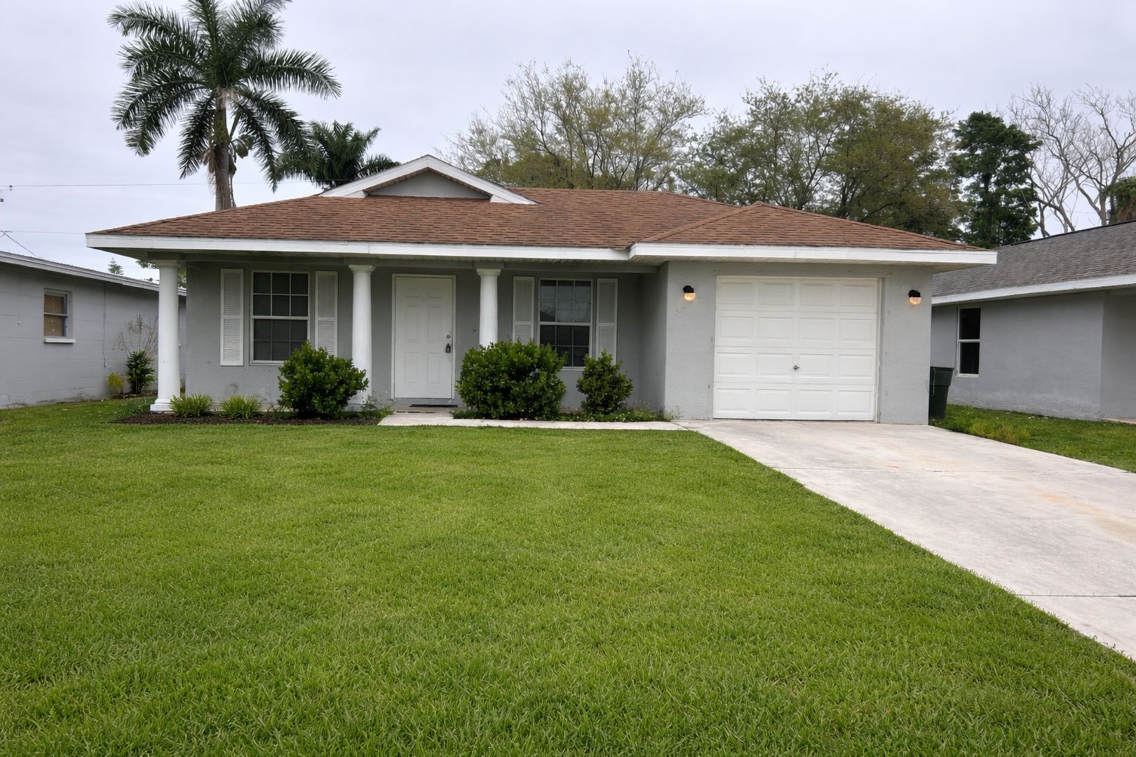Fort Myers House: 3417 South St