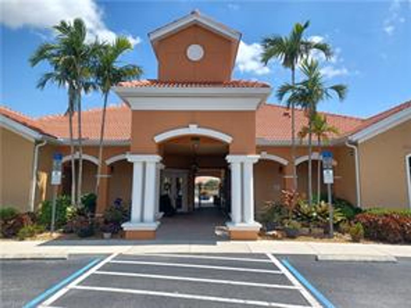 Cape Coral Townhome: 1837 CONCORDIA LAKE CIR 1204