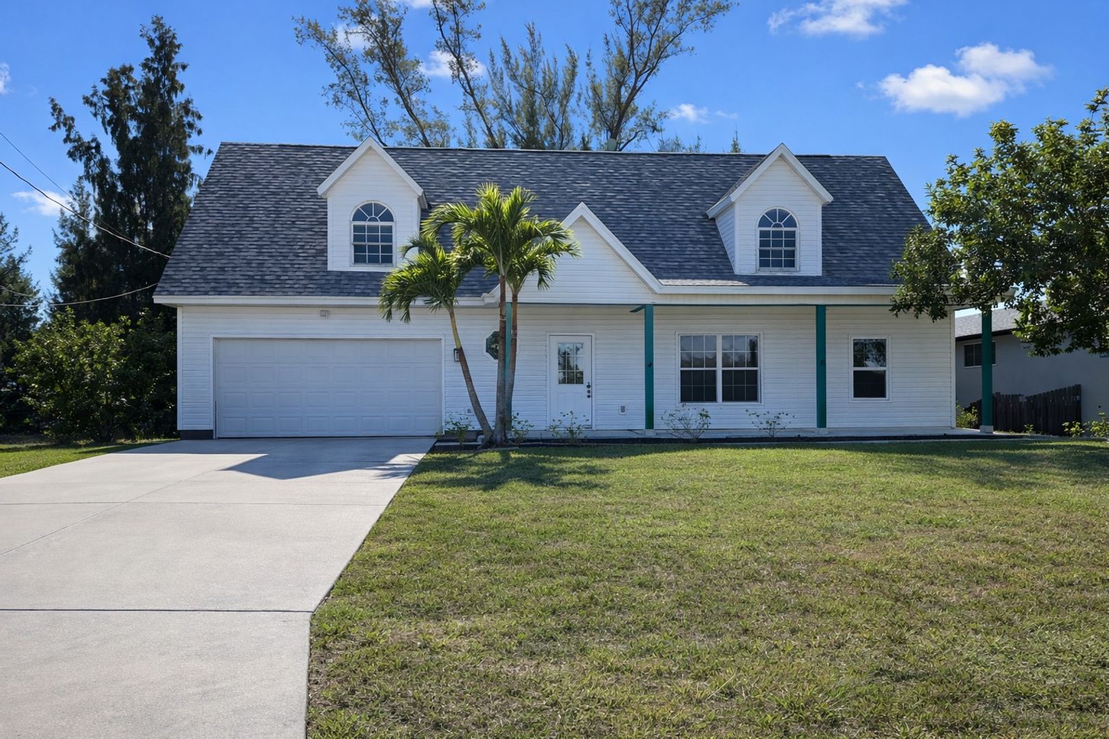 Cape Coral House: 3618 SW 2nd Ln