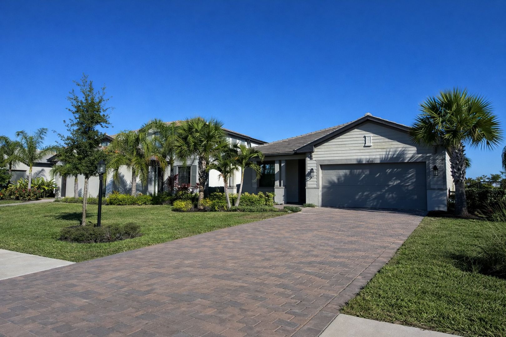 Estero House: 18680 Ives Dr