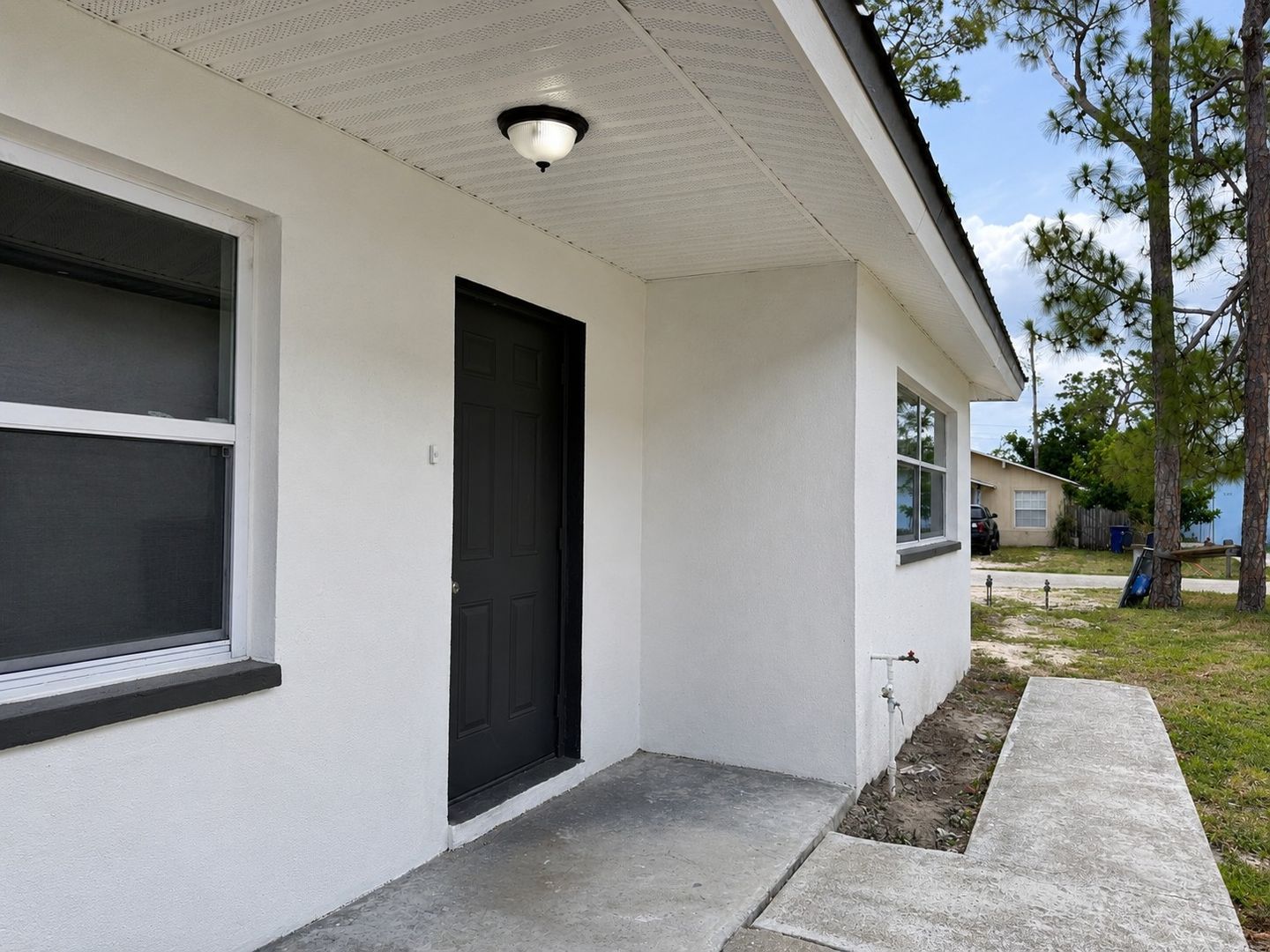 Fort Myers Apartment: 5422/5424 Ninth Ave
